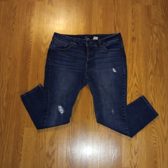 Time and Tru Distressed Skinny Jeans Women’s 18P Dark Wash - Picture 1 of 11